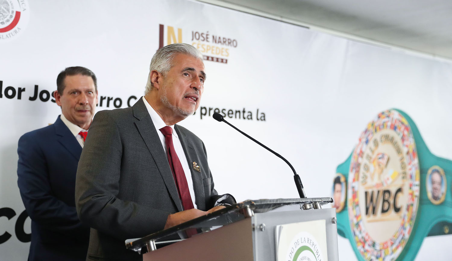 Exhibicion de cinturones de campeones internacionales de boxeo-