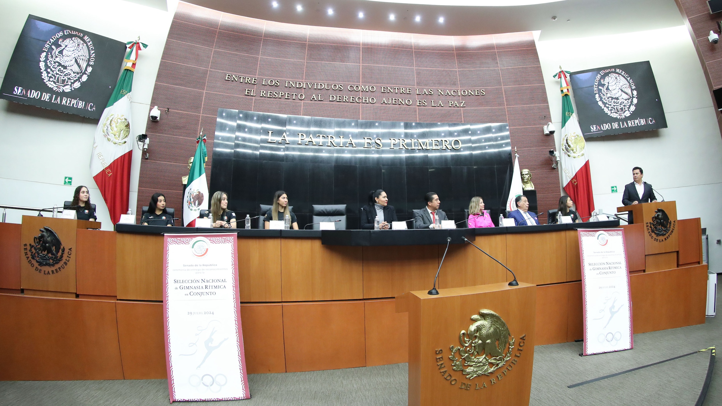 Entrega de Reconocimientos para la Seleccioin Mexicana de Gimnasia Riitmica de Conjunto-