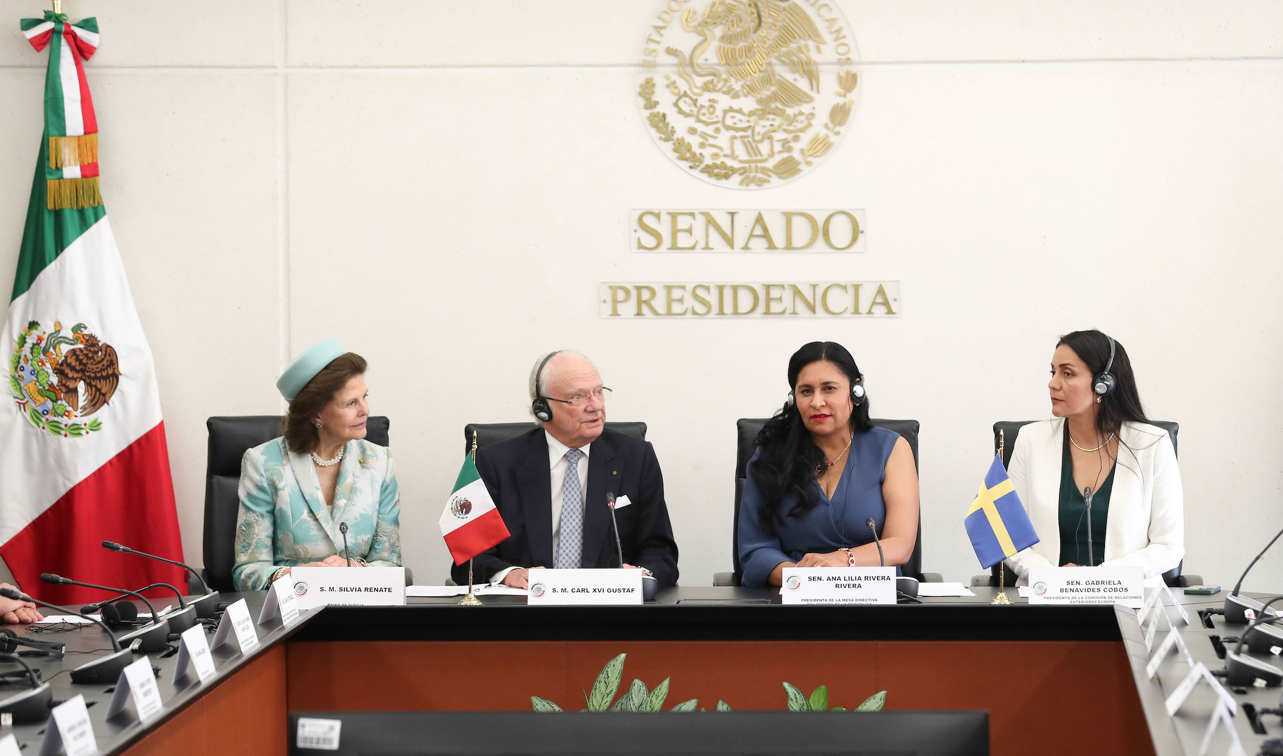 Visita al Senado de la Repuiblica de los Reyes de Suecia-