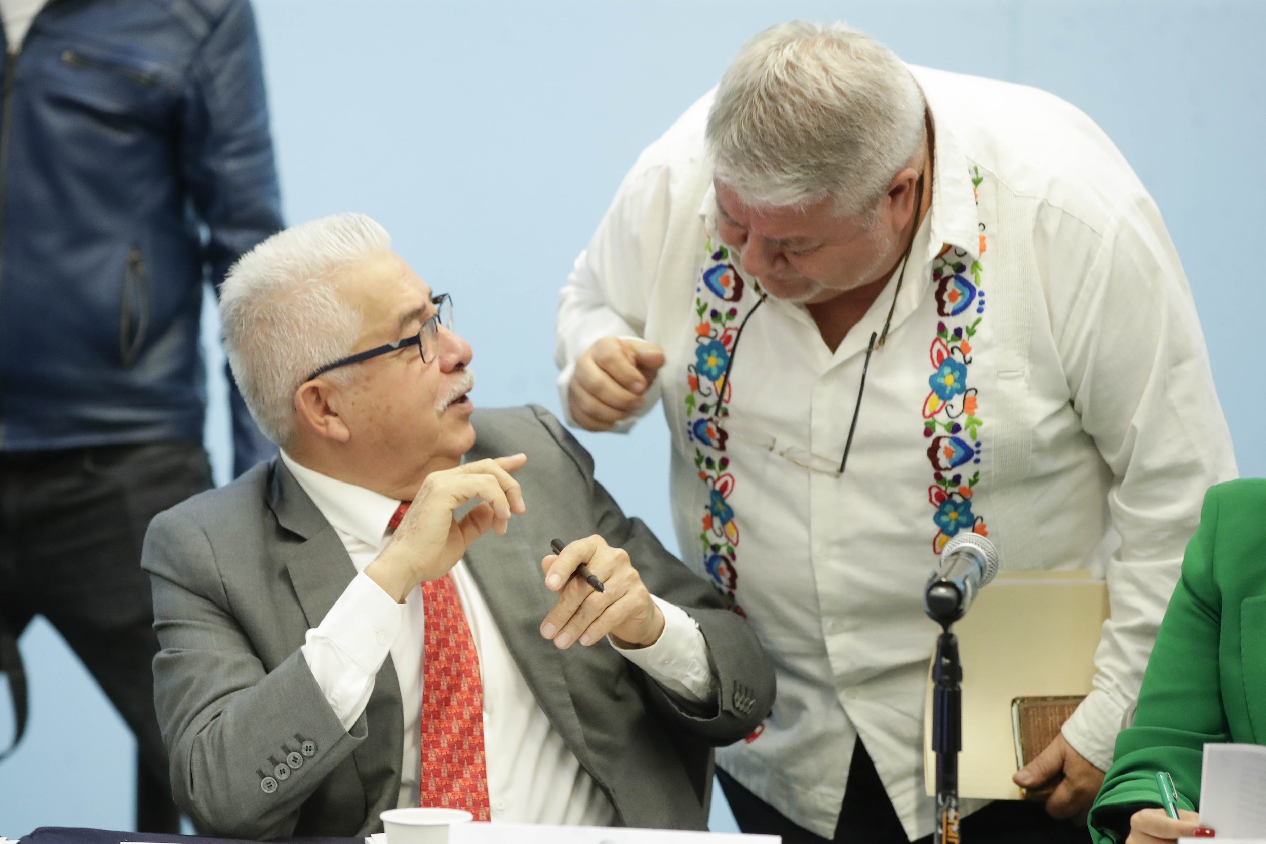 Com Unidas Ptos Const Seg Pub  Est Leg Primera-