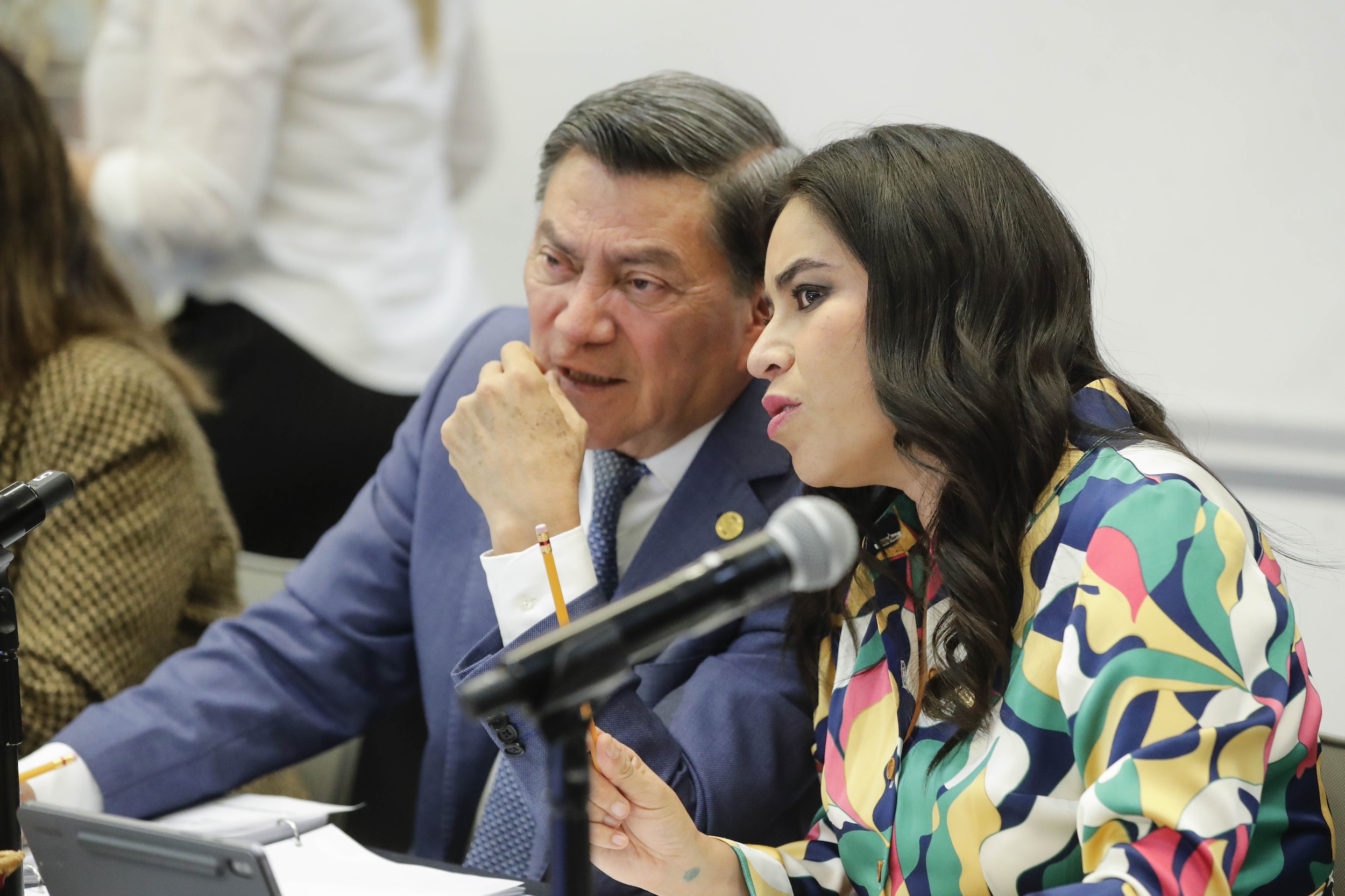 Com Unidas Ptos Const Seg Pub  Est Leg Primera-