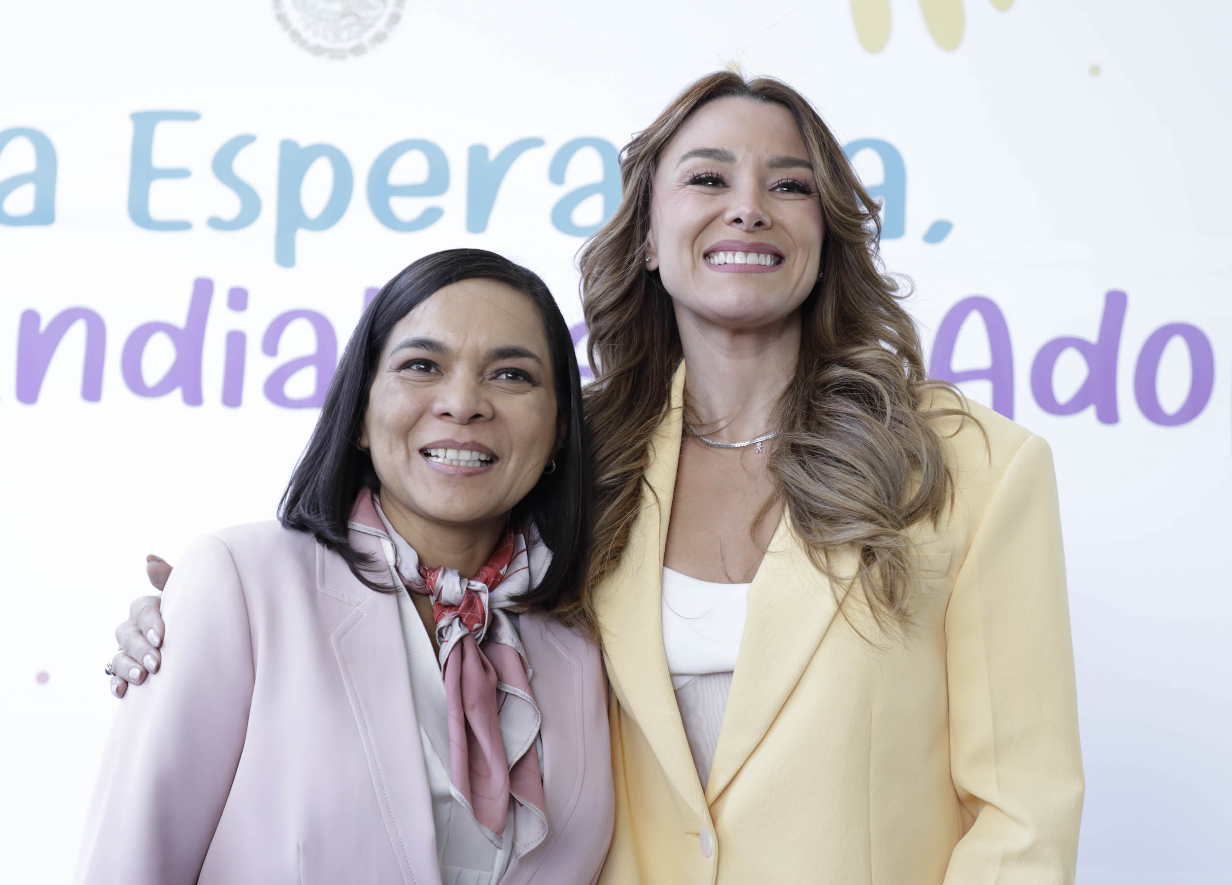 Celebrando el dia mundila de la Adopcion-