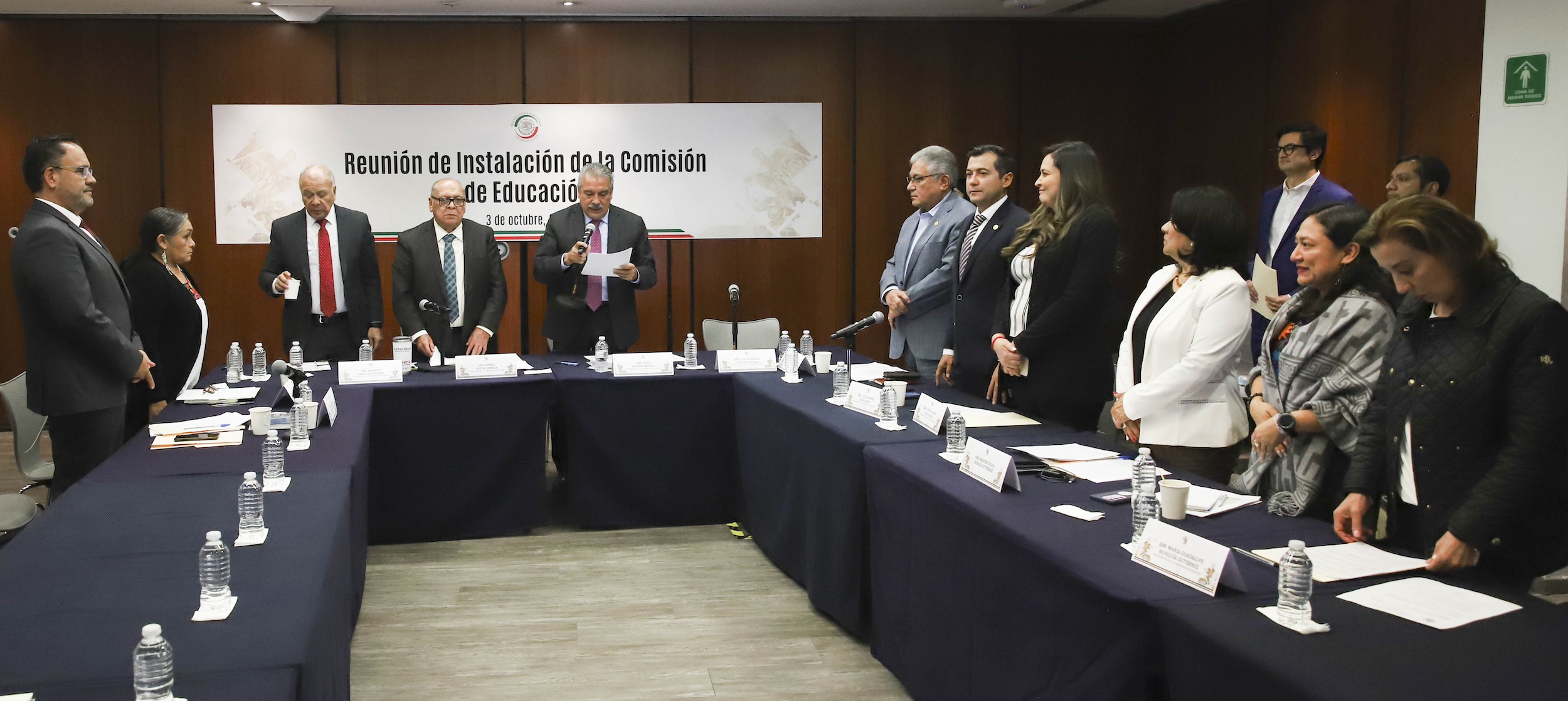 Instalacion de la Comision De Educacion  Sen Raul Moron Orozco -