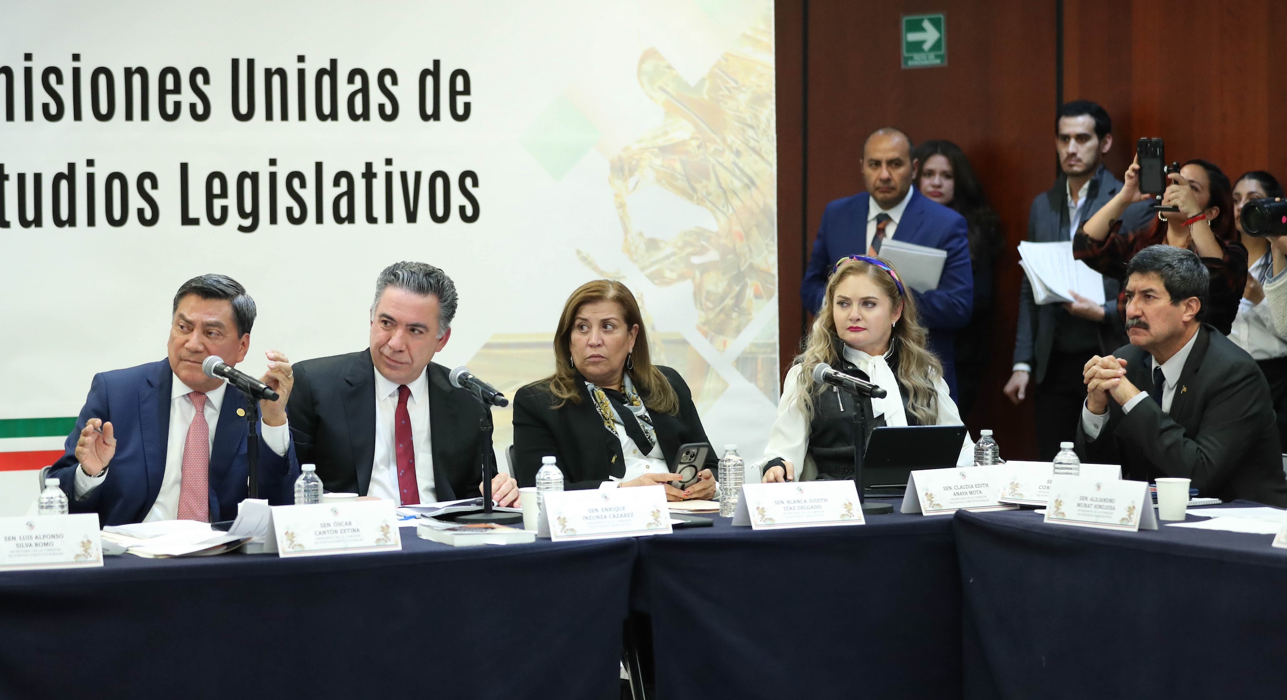 Comisiones Unidas de Puntos Constitucionales y Estudios Legislativos-