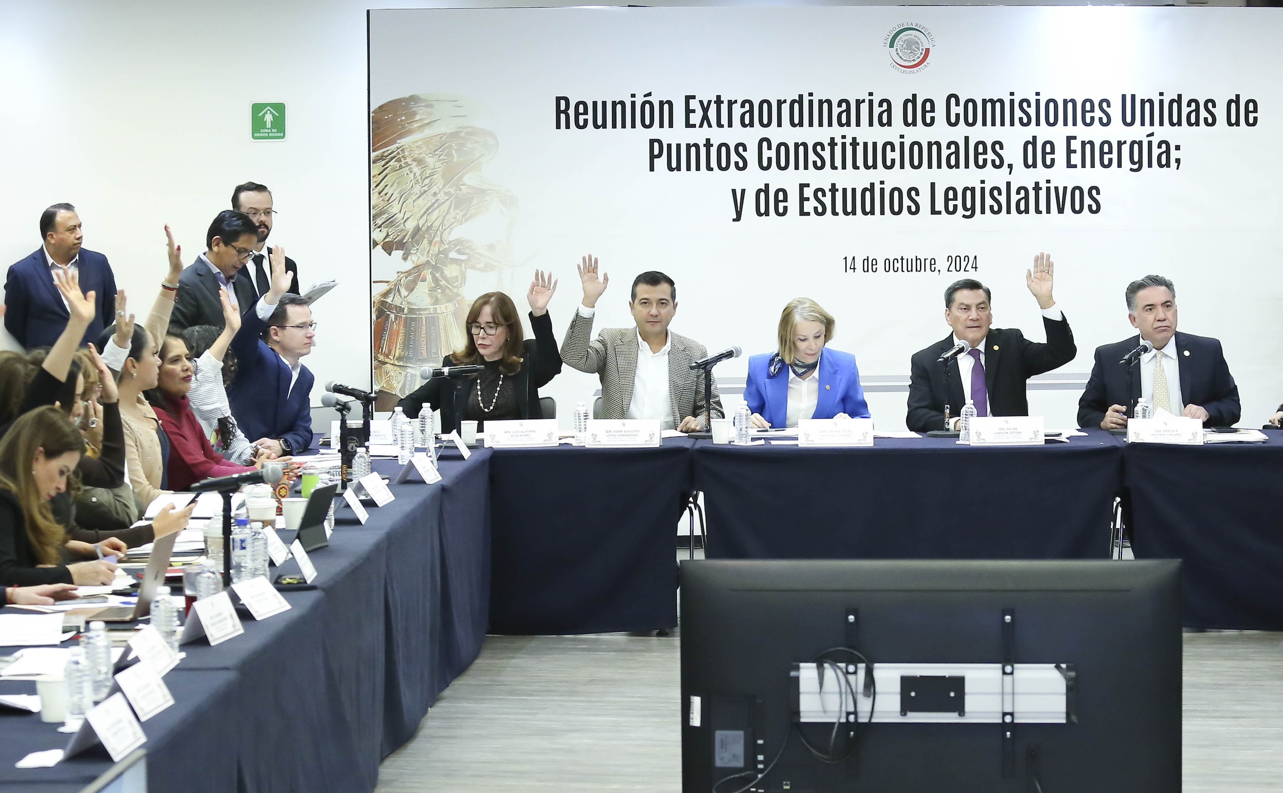 Comisiones Unidas Puntos Constitucionales Energia y Estudios Legislativos  -