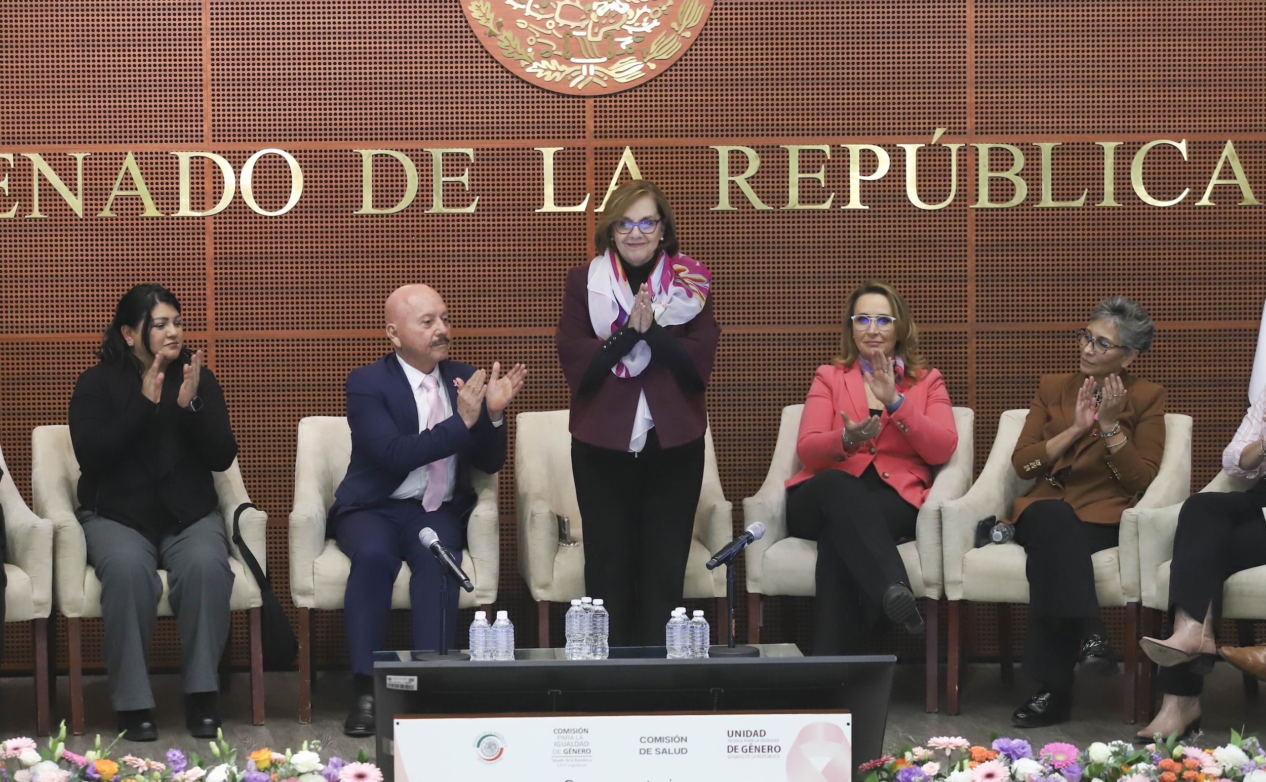 Conversatorio dia Mundial de la Lucha Contra el Cancer de Mama-