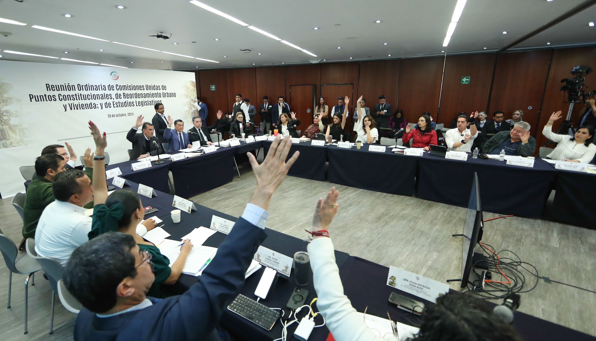 Comisiones Unidas Reordenamiento  Urbano y Vivienda -
