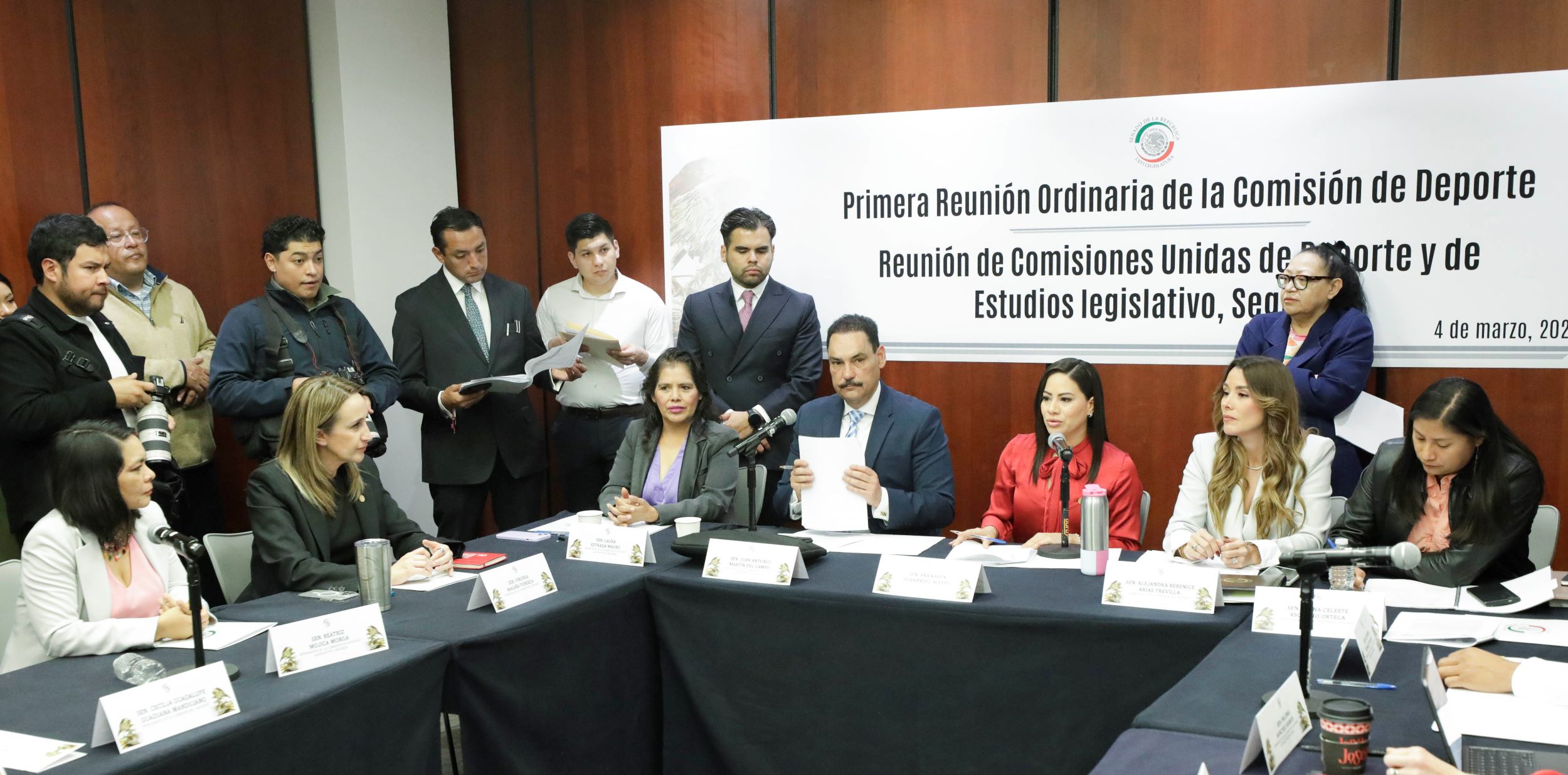 Comisiones Unidas de Deporte y Estudios Legisltivos Segunda -