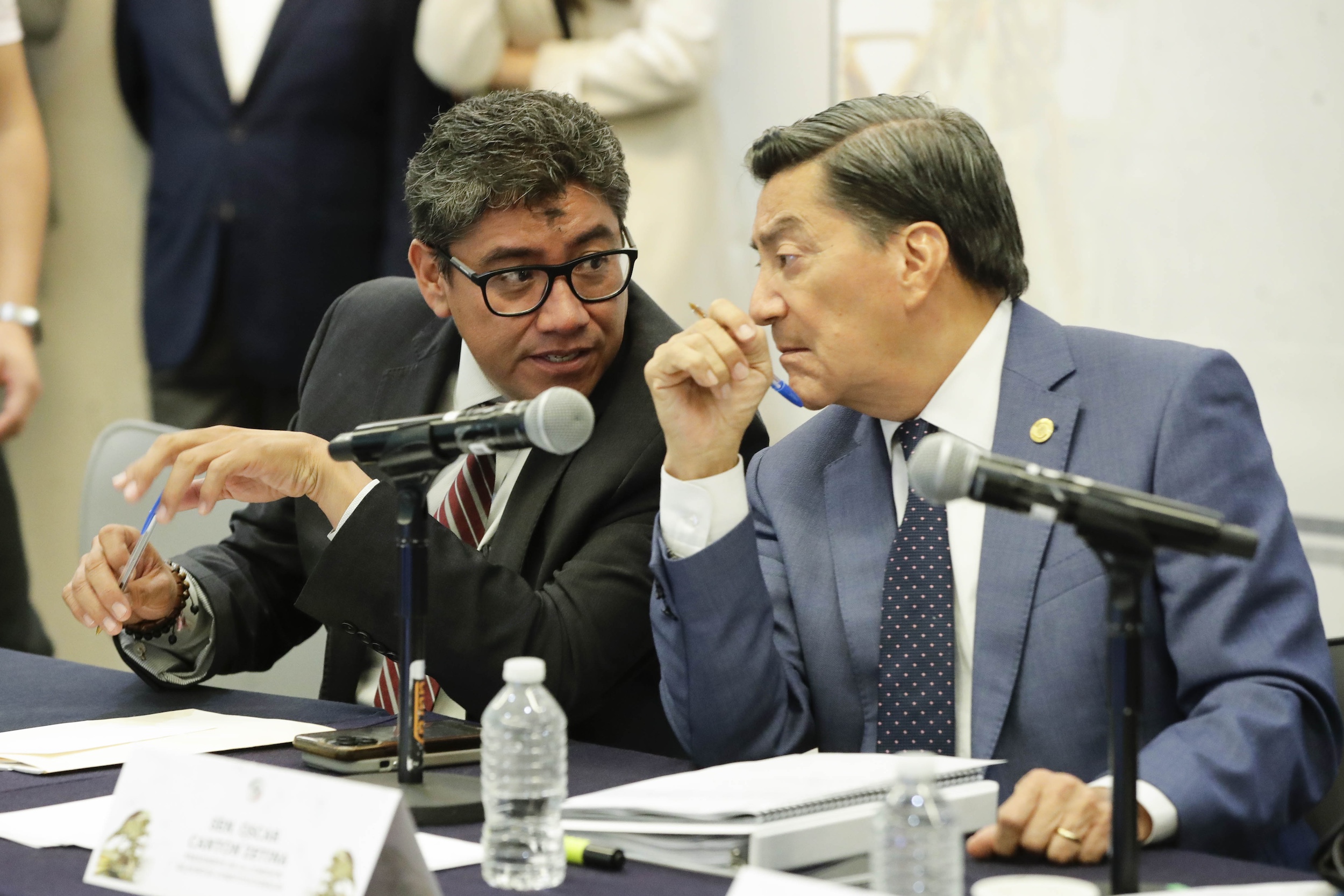 Com Unidas Ptos Const y Est Leg -