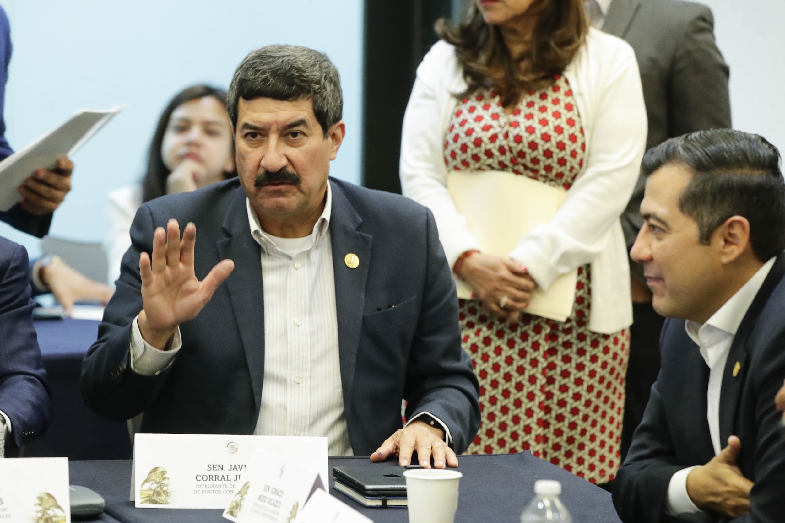 Com Unidas Ptos Const y Est Leg -