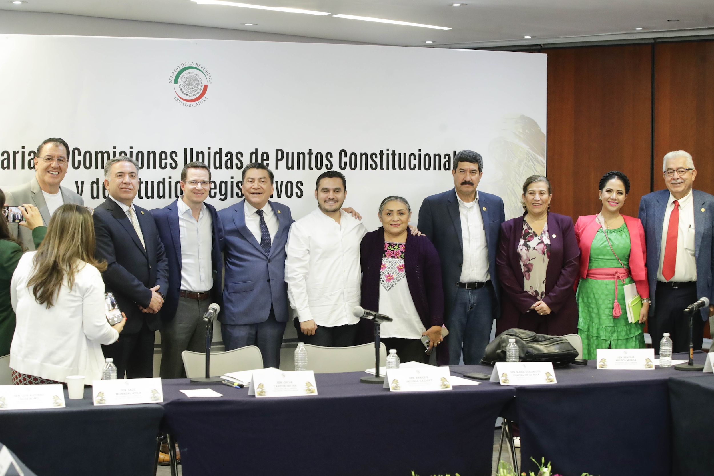 Com Unidas Ptos Const y Est Leg -