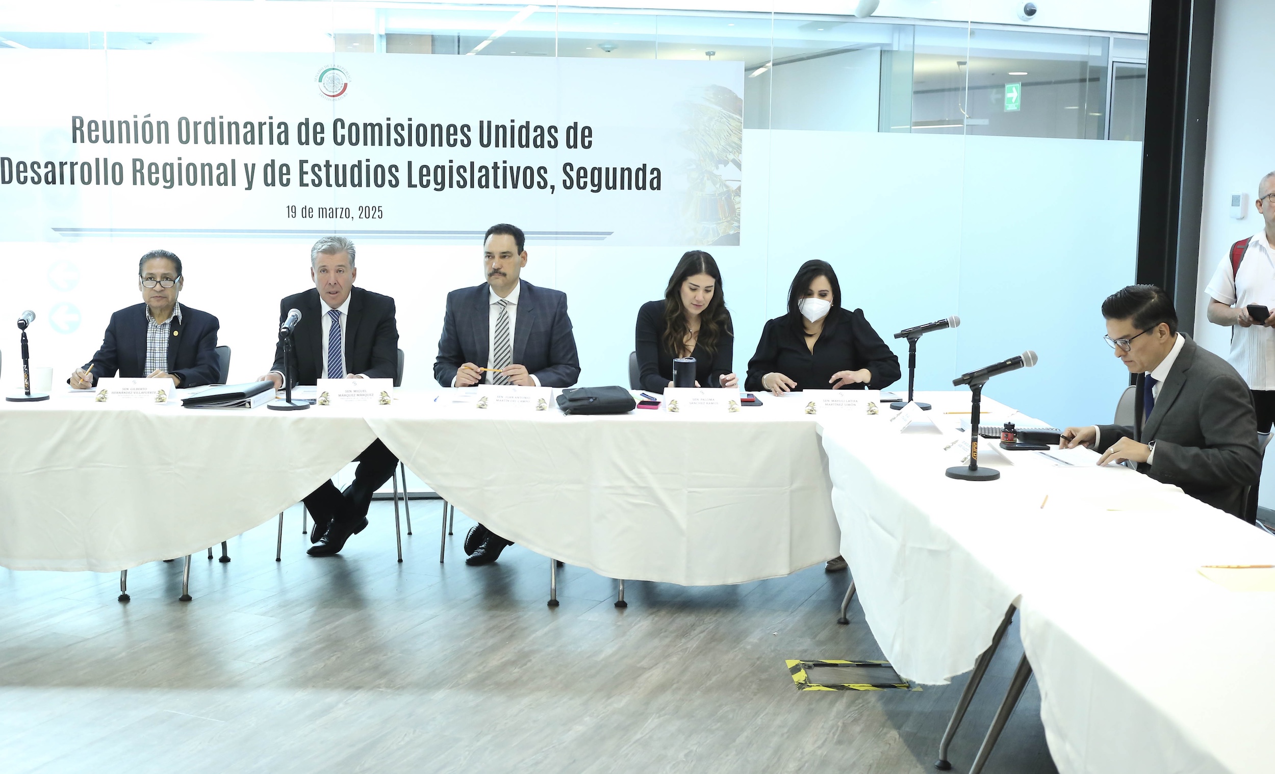 Comisiones Unidas Desarrollo Regional y Estudios Legislativos Segunda-