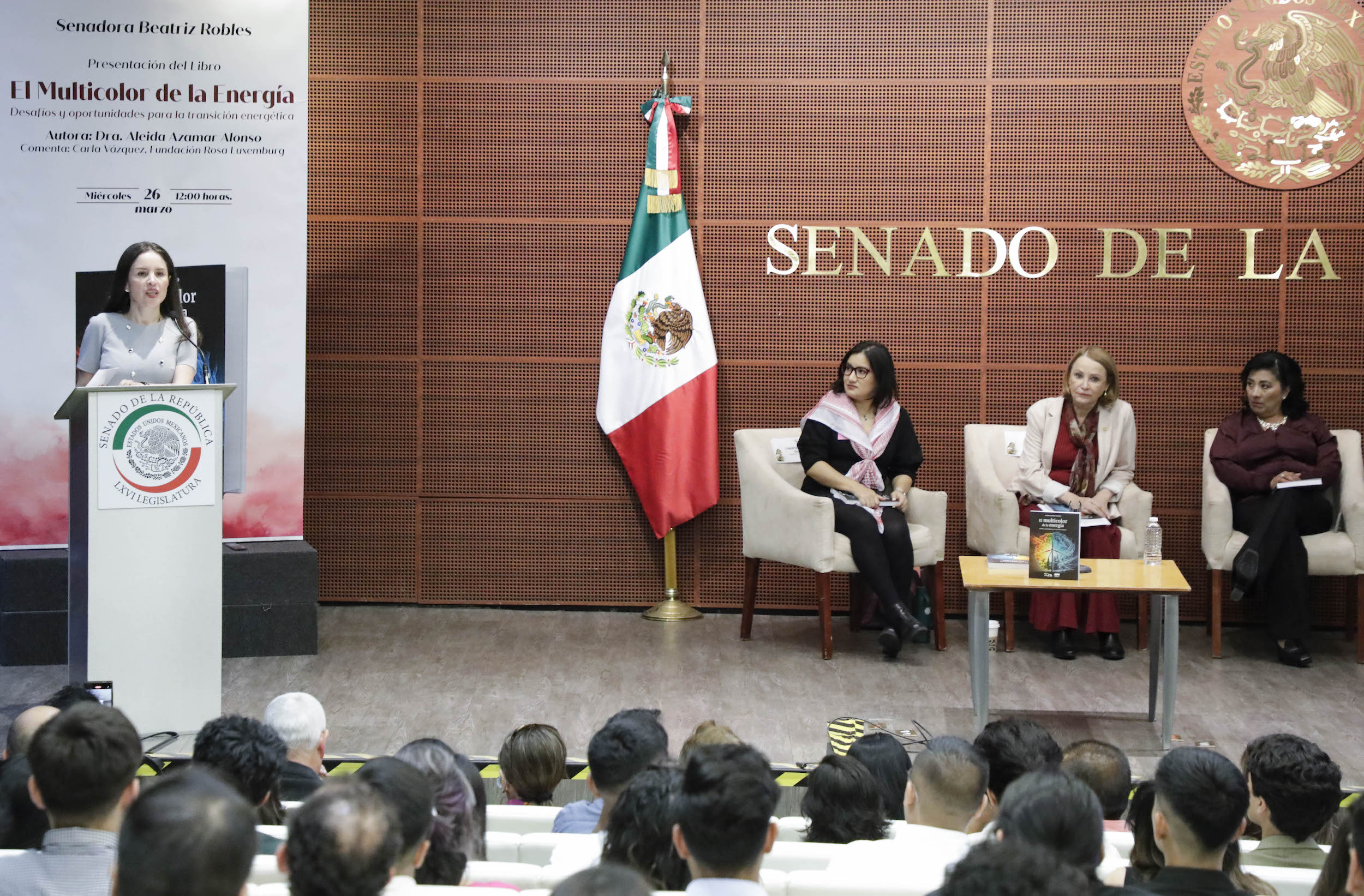 Presentacioin del Libro El Muilticolor de la Energiia-