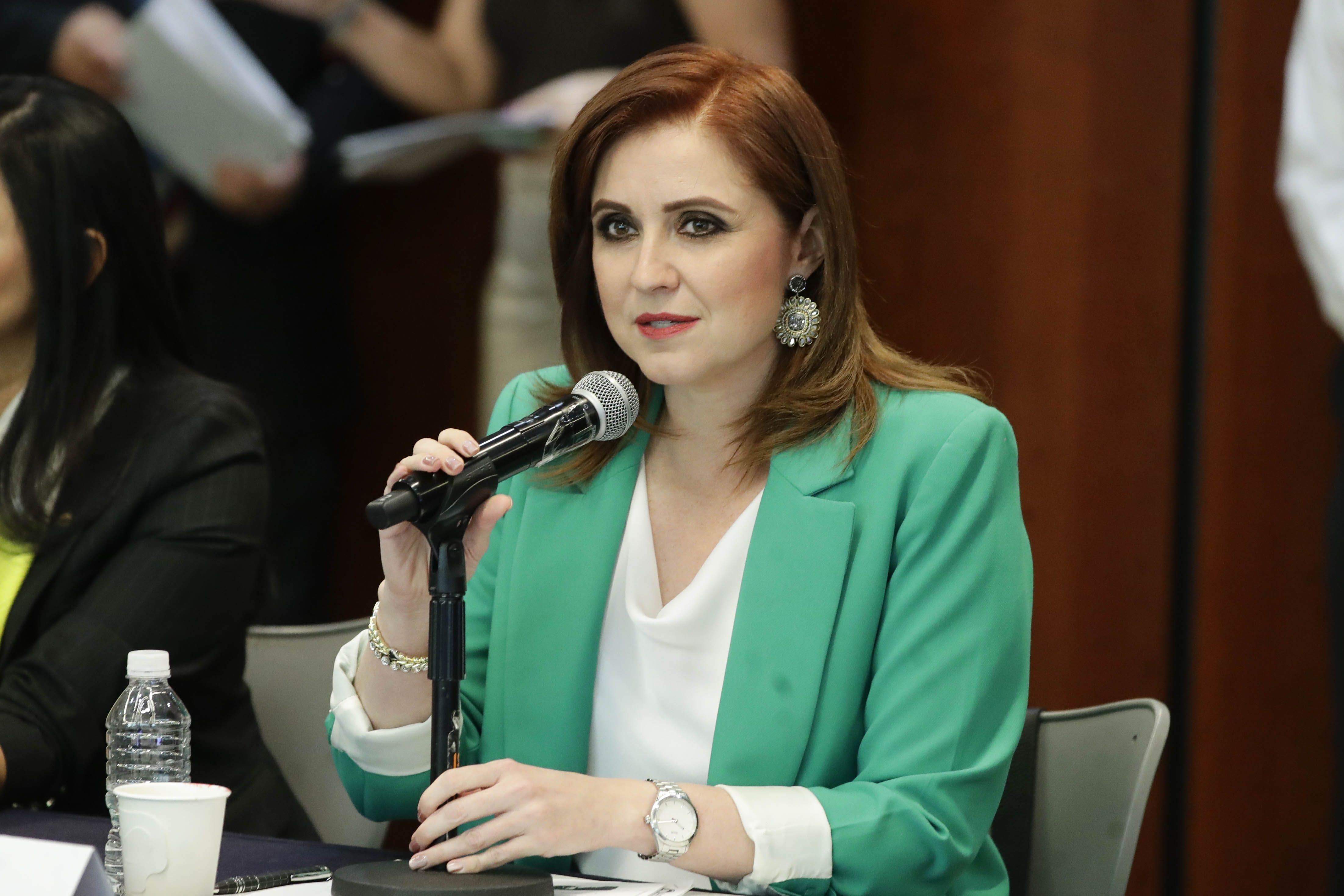 Com Unidas Hacienda Com y Transp y Est Leg Primera-