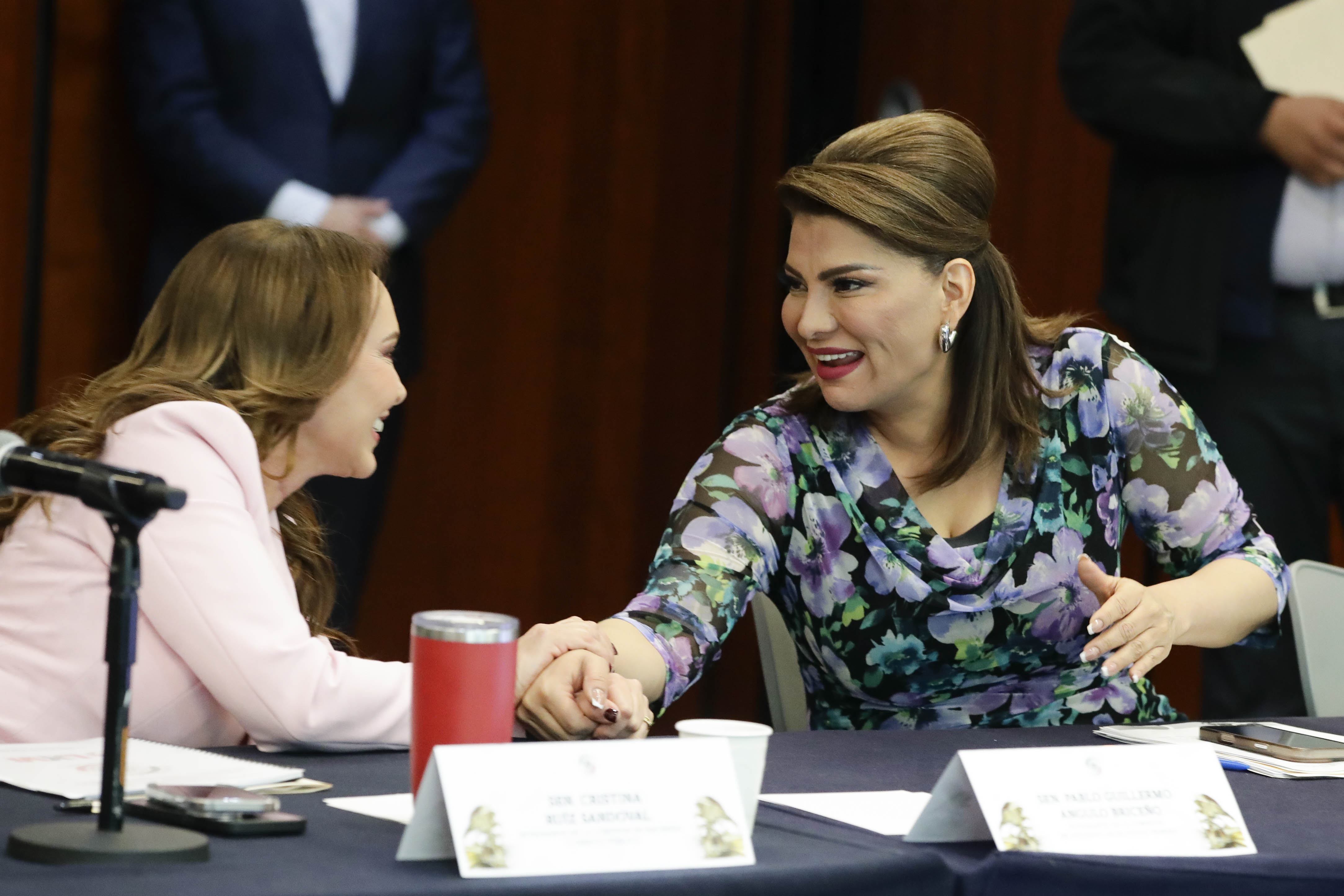 Com Unidas Hacienda Com y Transp y Est Leg Primera-