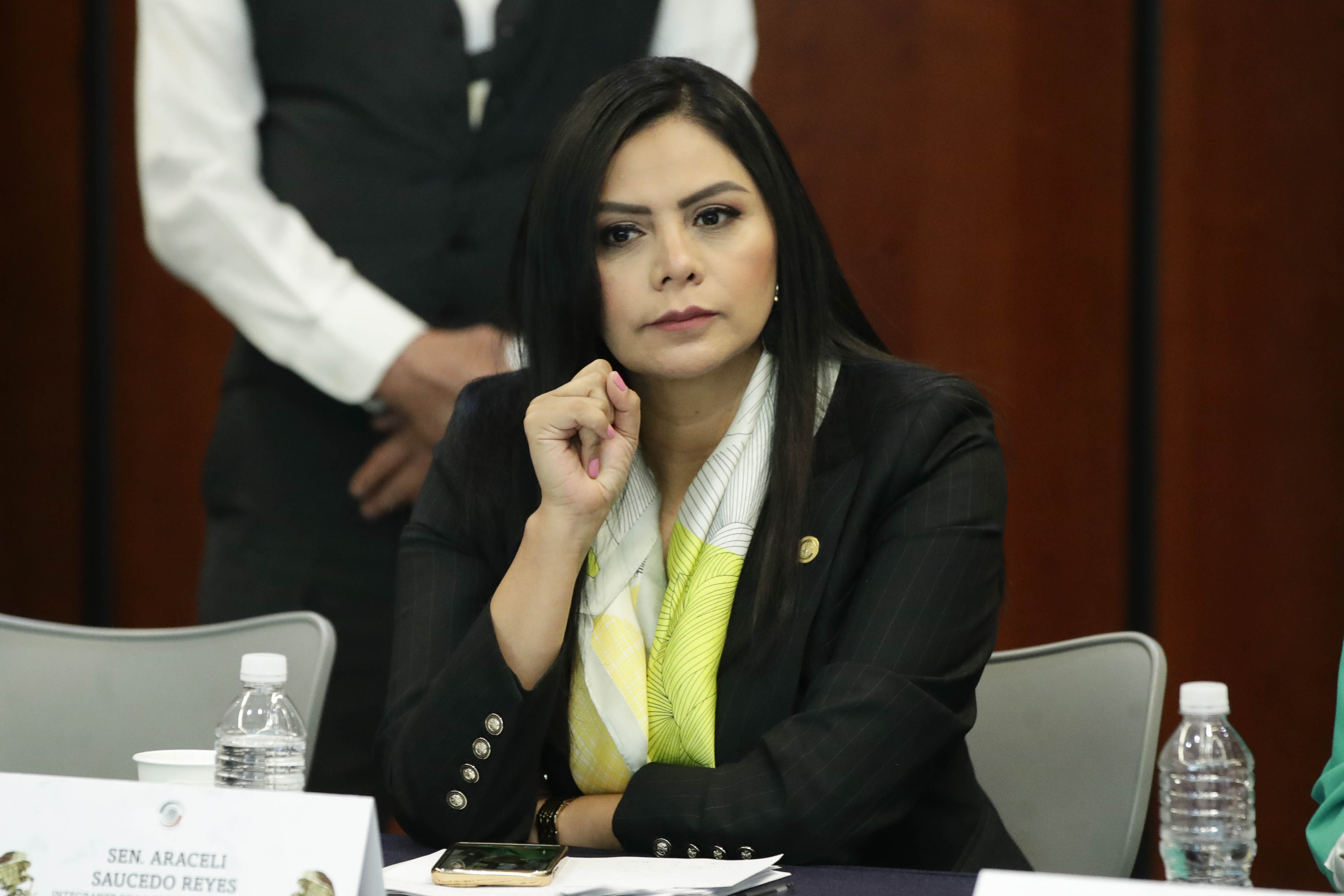 Com Unidas Hacienda Com y Transp y Est Leg Primera-
