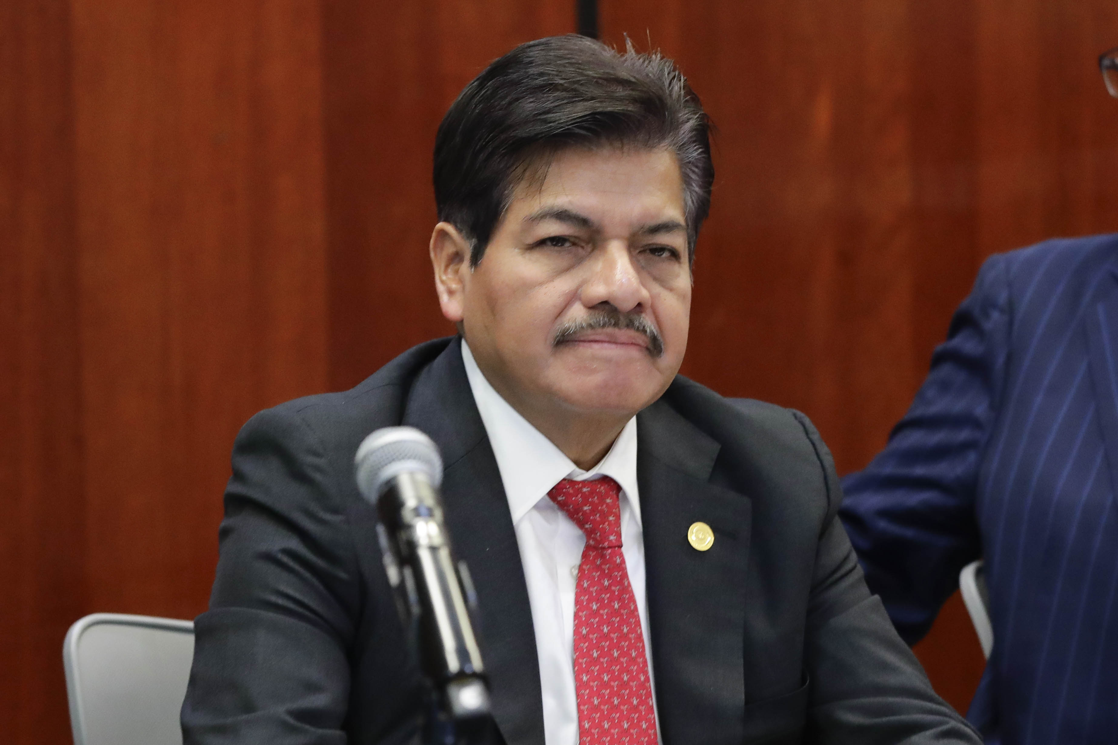 Com Unidas Hacienda Com y Transp y Est Leg Primera II-
