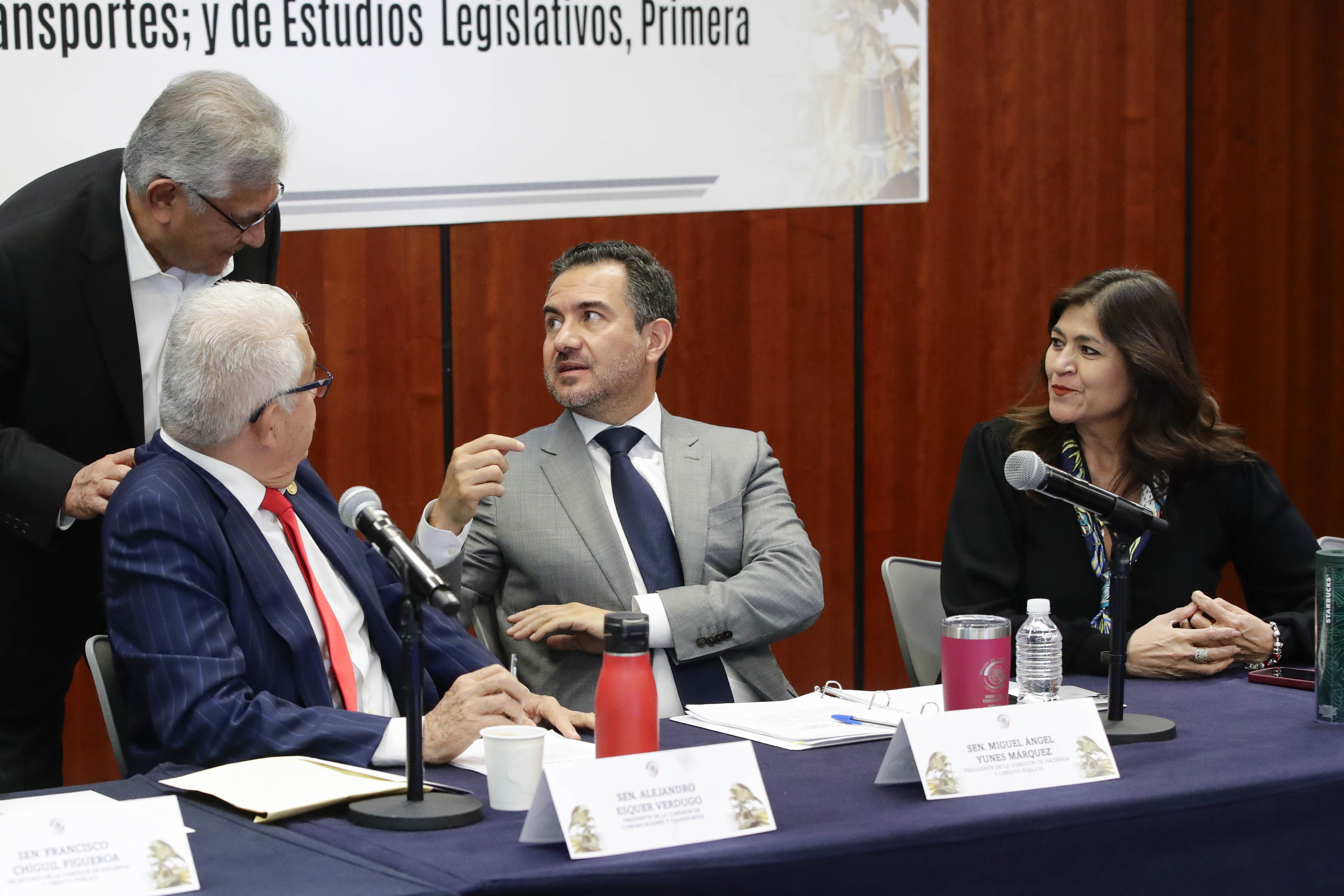 Com Unidas Hacienda Com y Transp y Est Leg Primera II-