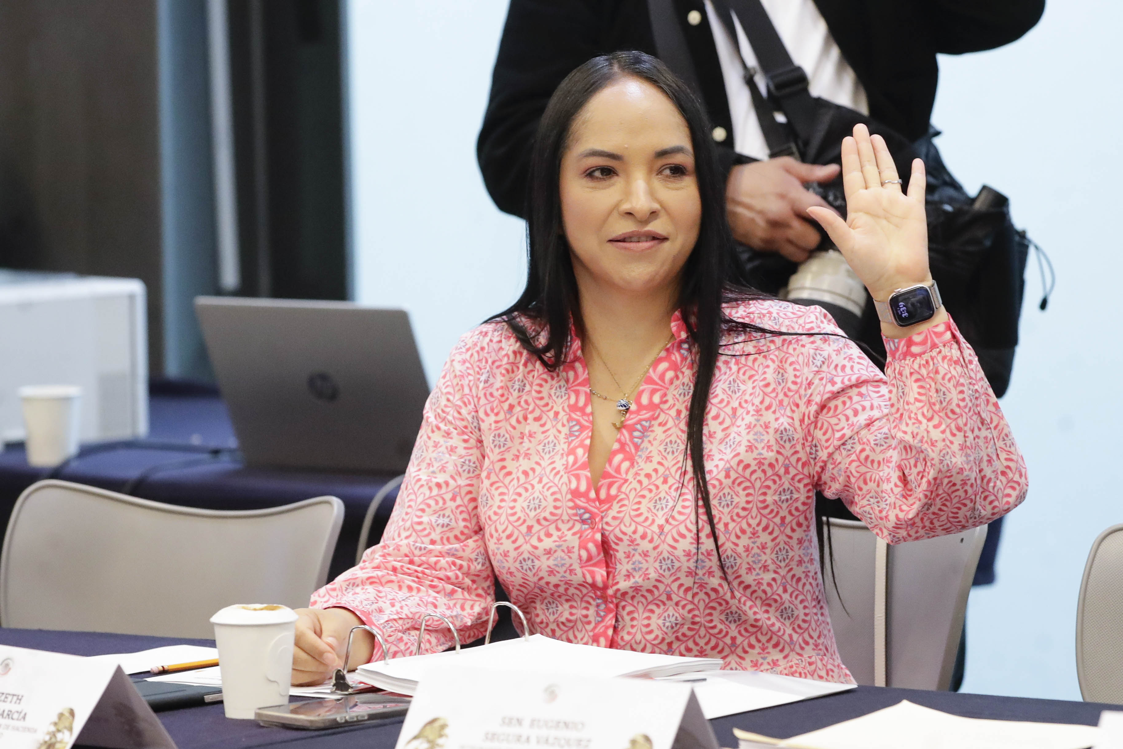 Com Unidas Hacienda Com y Transp y Est Leg Primera II-