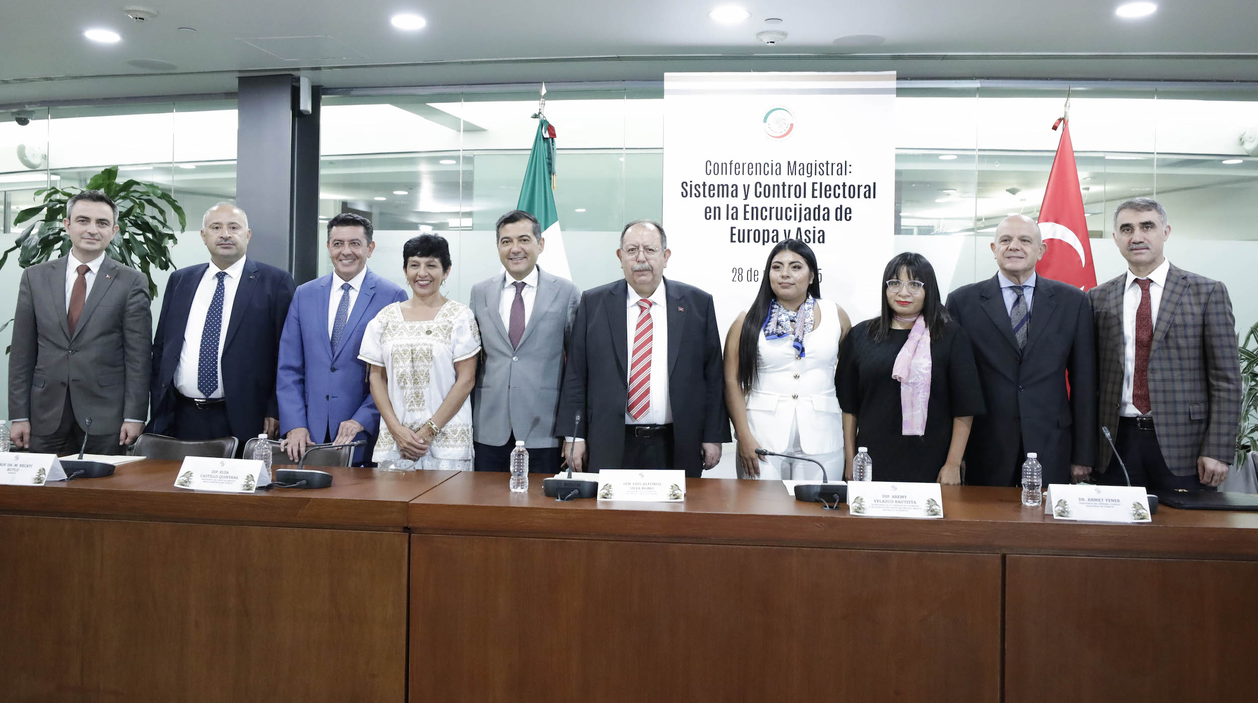 Conferencia Magistral Sistema y Control Electoral -