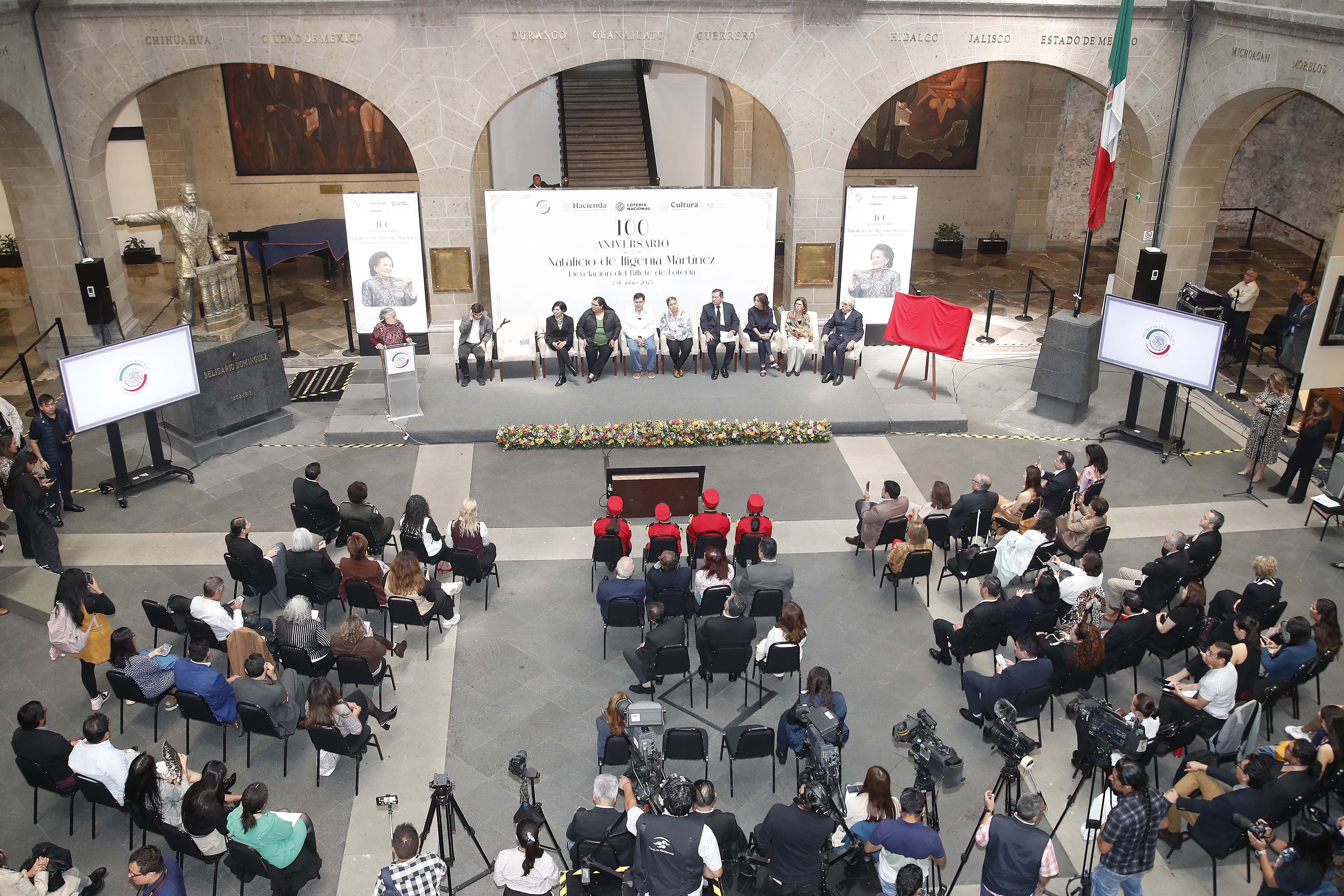 Ceremonia para la develación del Billete de Lotería en conmemoración del 100 Aniversario del Natalicio de Ifigenia Martínez Hernández